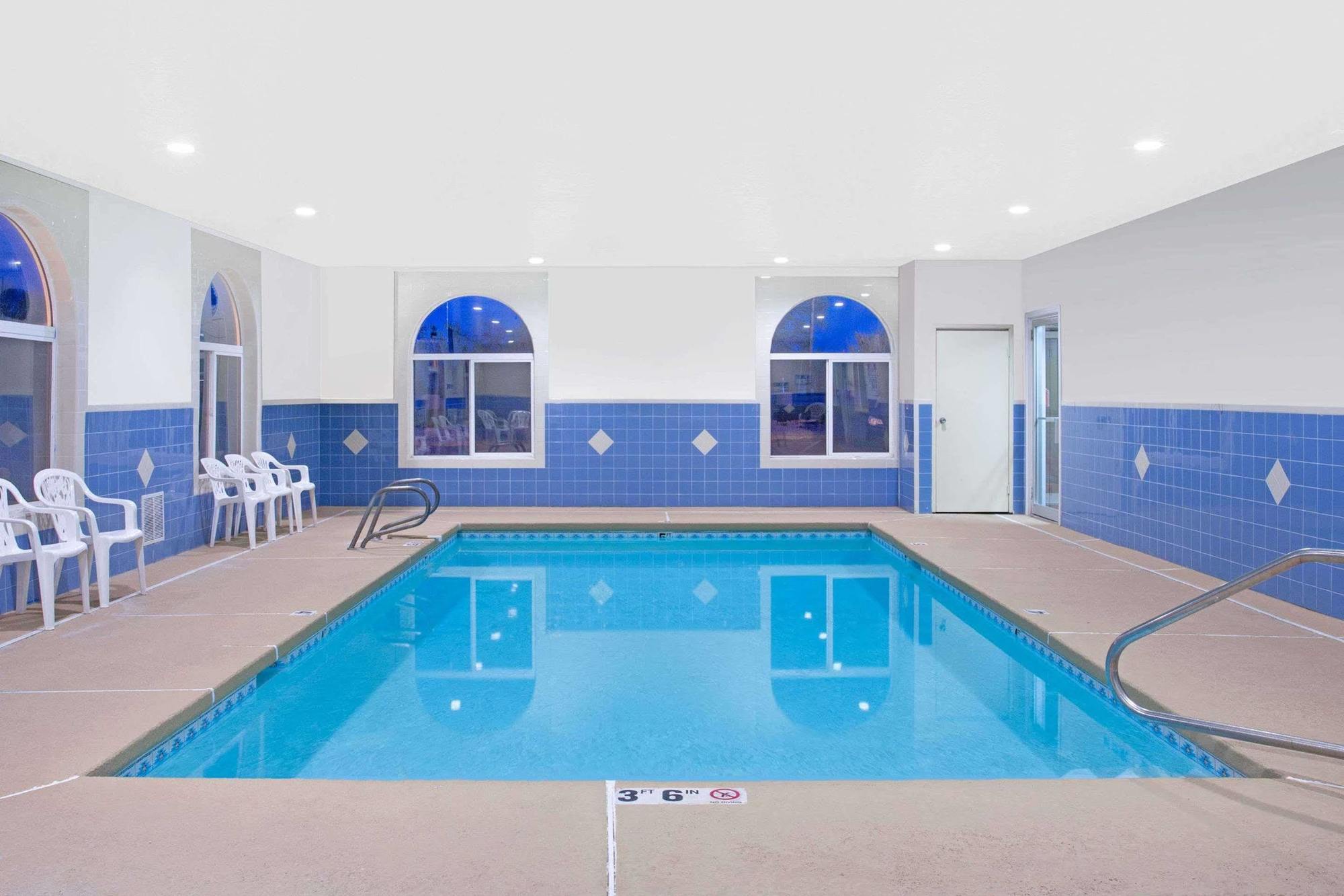 Super 8 By Wyndham Vernal Ut Εξωτερικό φωτογραφία