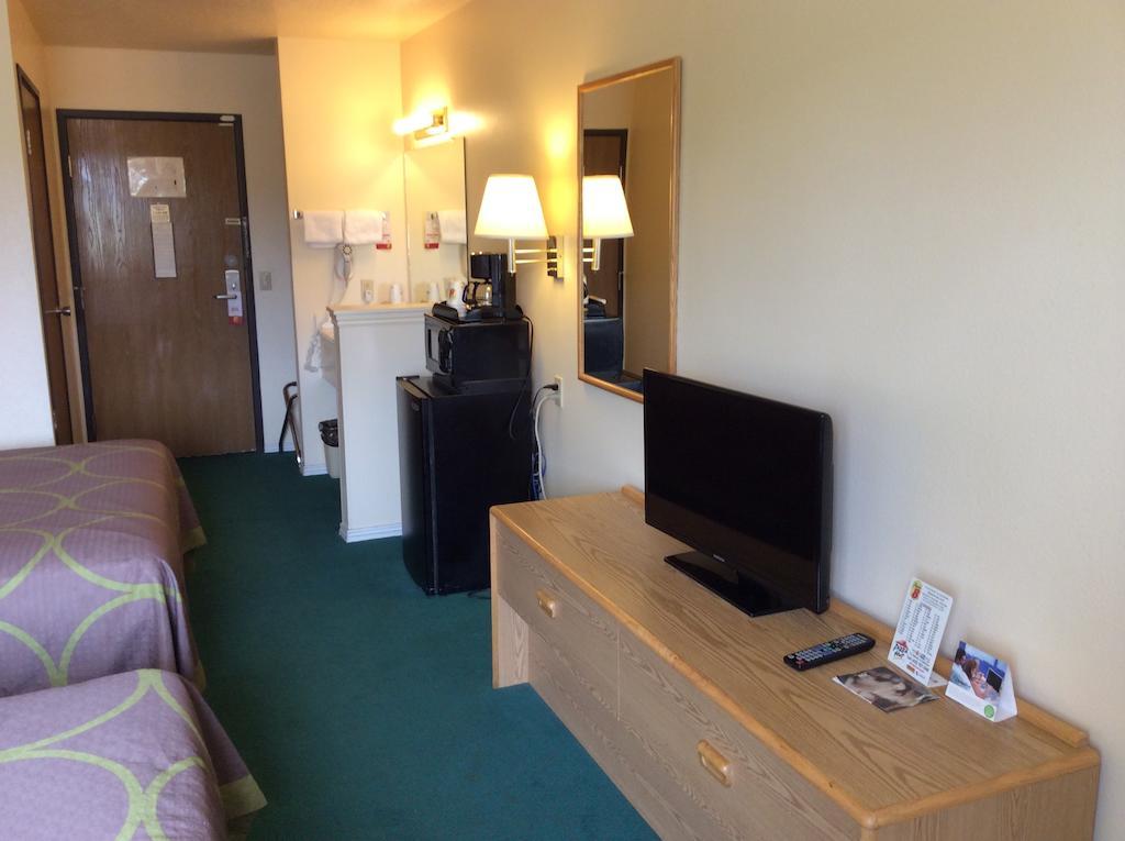 Super 8 By Wyndham Vernal Ut Εξωτερικό φωτογραφία