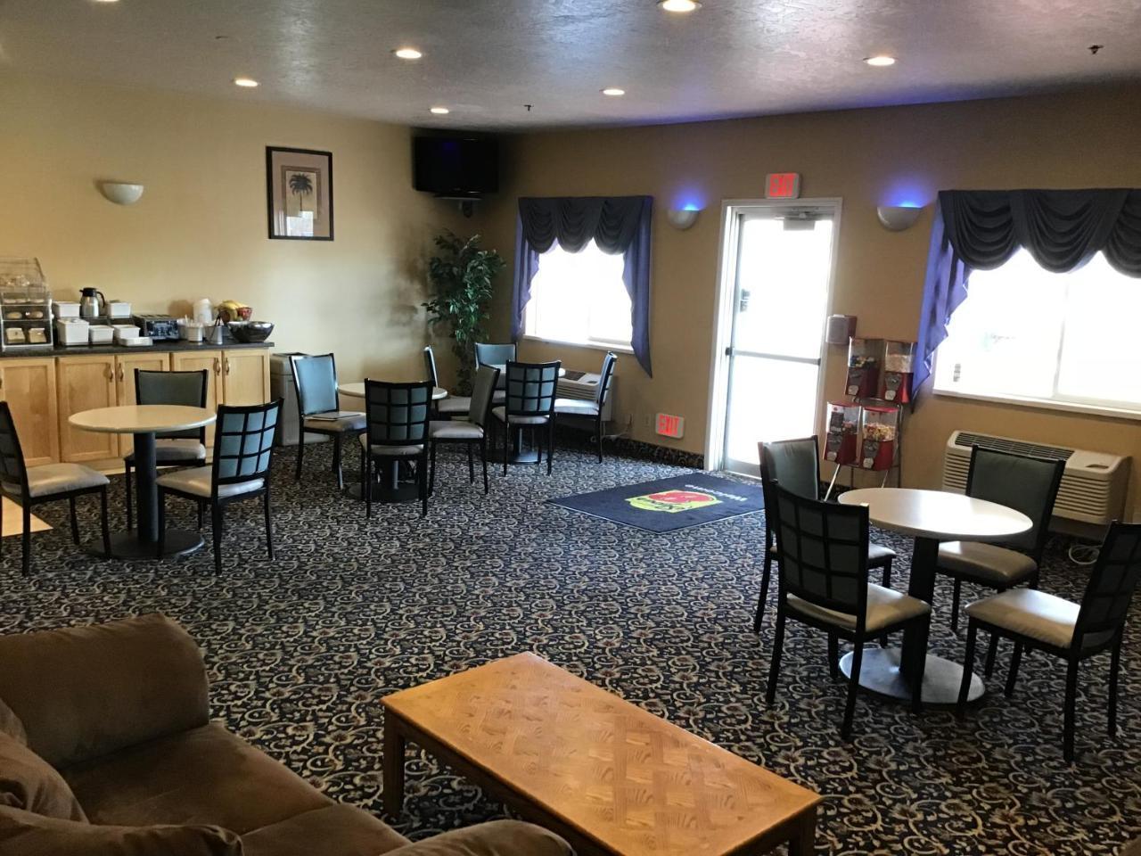 Super 8 By Wyndham Vernal Ut Εξωτερικό φωτογραφία