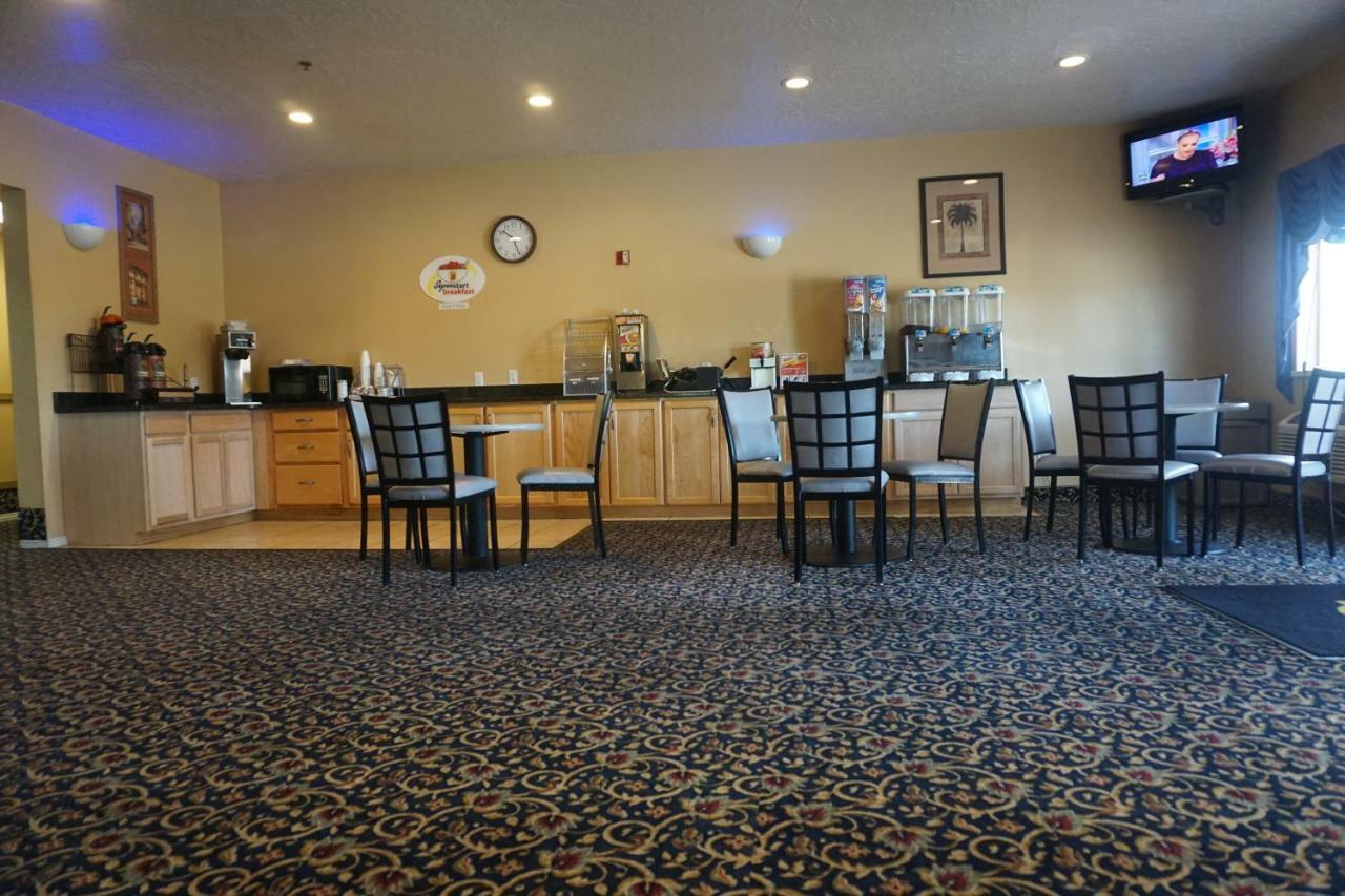 Super 8 By Wyndham Vernal Ut Εξωτερικό φωτογραφία